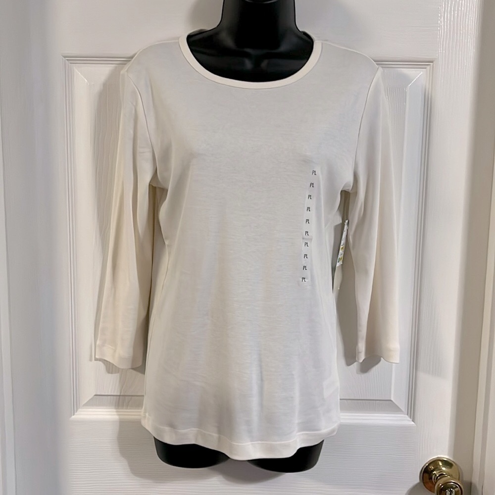 Jones New York sport top, size large, NWT.